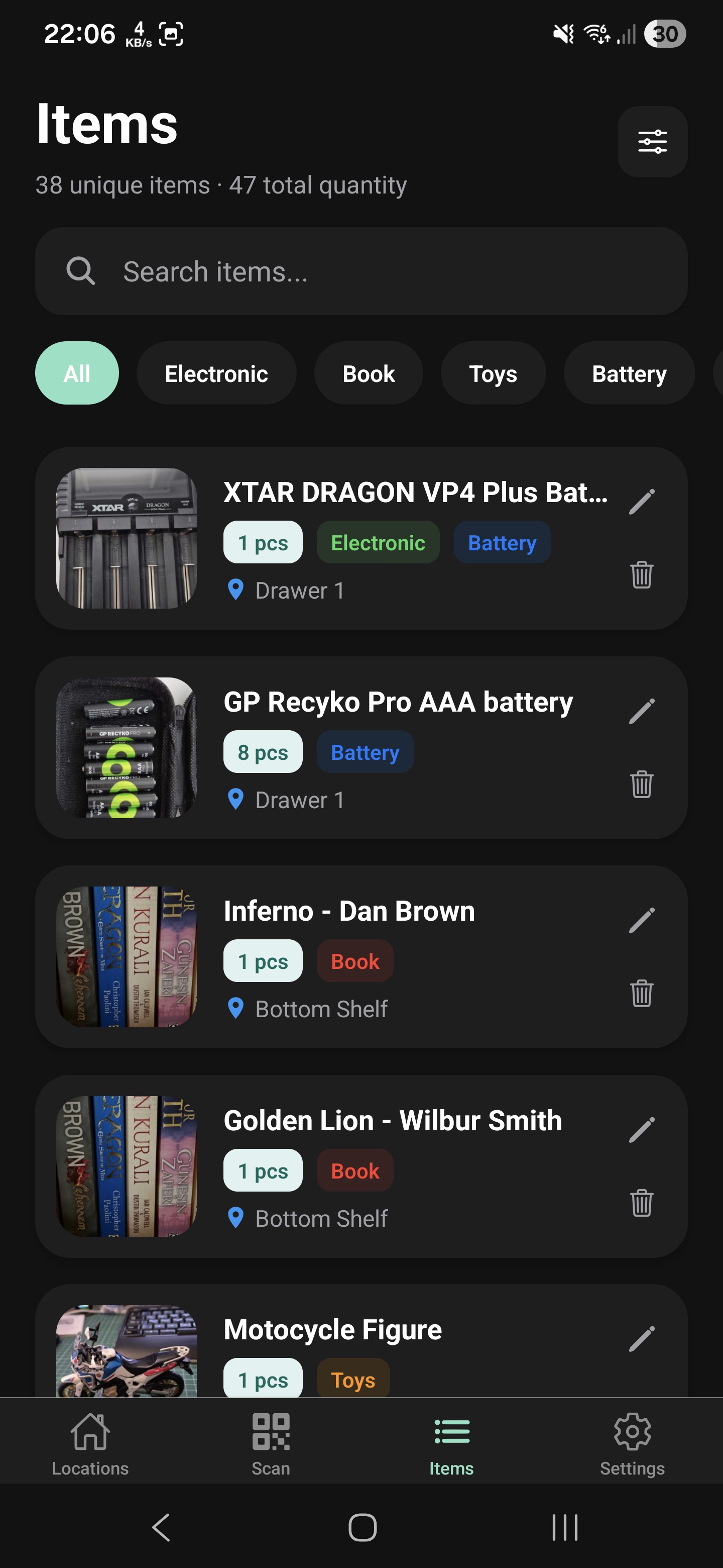 StorageTracker App Preview - Dark 3